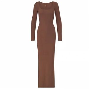 SKIMS Soft lounge Long sleeve Maxi Dress